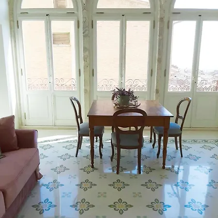 Dimora Dell'erbe Apartment